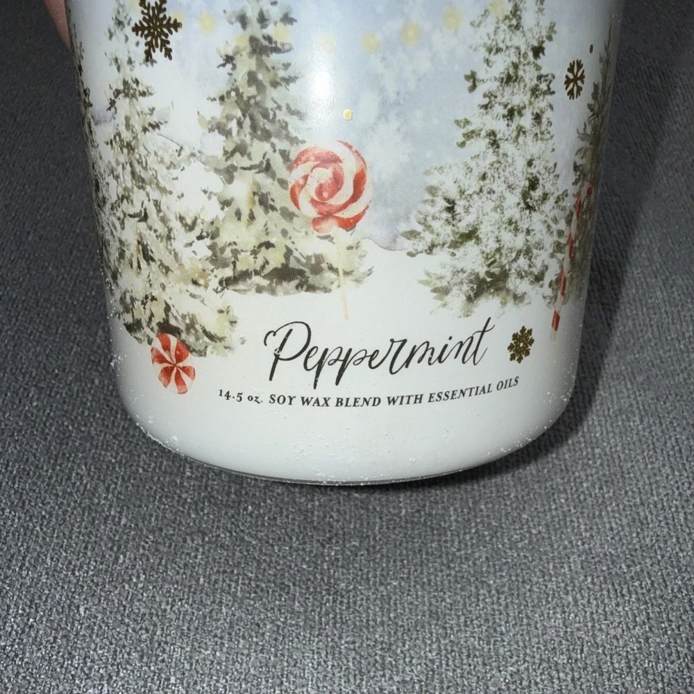 Goose Creek Peppermint 3 Wick Jar Candle 14.5 oz Christmas Tree